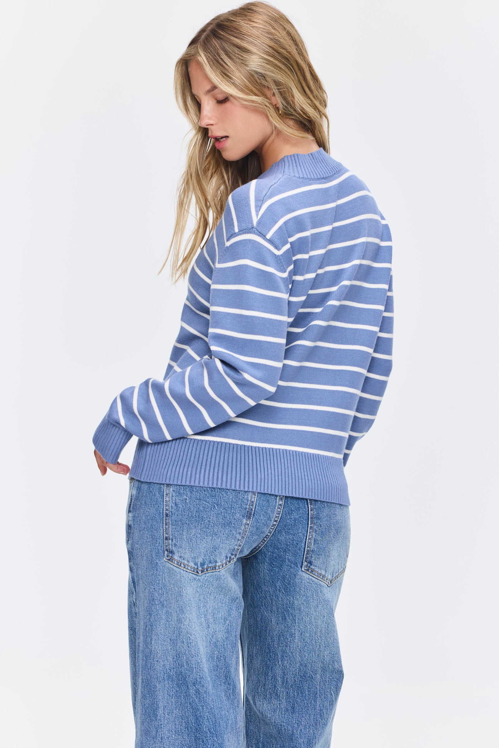 המפנק - סריג ניקי פסים