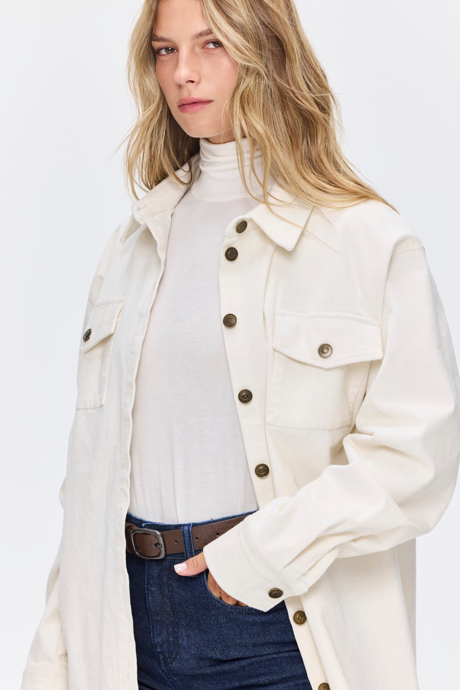 חולצת מייגן