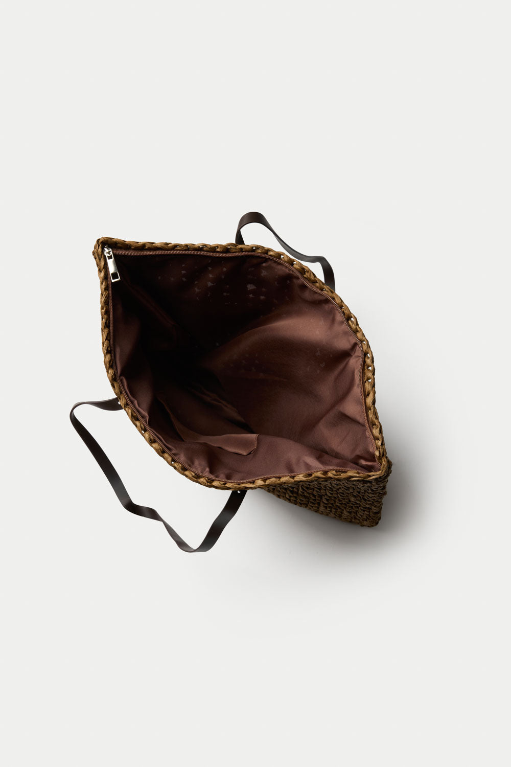 תיק קש נדיה